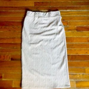 Wines skirt